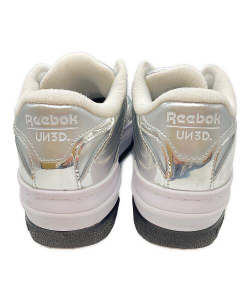 REEBOK（リーボック）REEBOK (リーボック) UN3D. (アンスリード) CLUB C EXTRA/ローカットスニーカー シルバー×ホワイト サイズ:25cmの古着・服飾アイテム