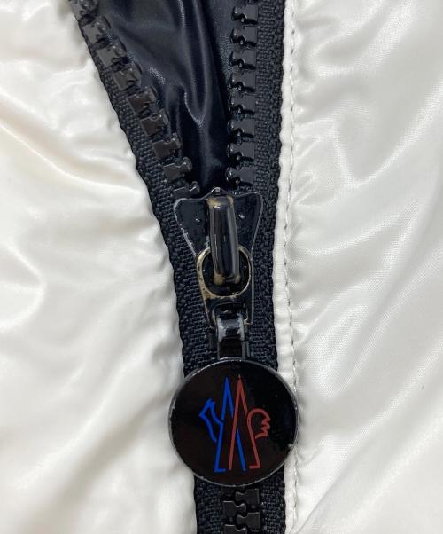 MONCLER（モンクレール）MONCLER (モンクレール) AMANDINE ダウンジャケット ホワイトの古着・服飾アイテム