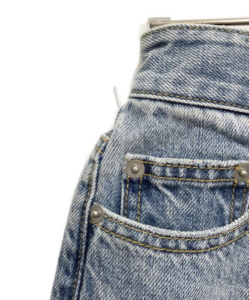 ARPEGE STORY（アルページュストーリー）ARPEGE STORY (アルページュストーリー) パール付きローウエストデニムパンツ ブルー サイズ:2の古着・服飾アイテム