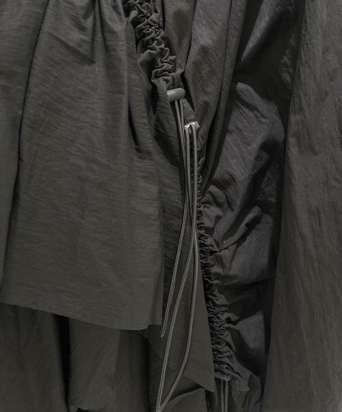 LIMI feu（リミフゥ）LIMI feu (リミフゥ) WEATHER LOOSE ELASTIC SKIRT ブラック サイズ:2の古着・服飾アイテム