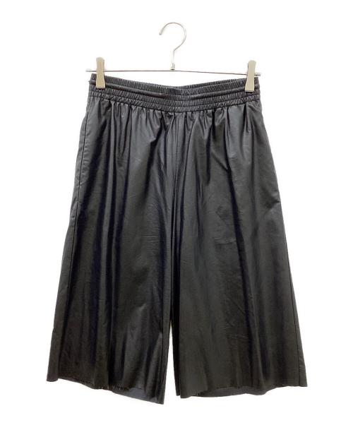 MM6 Maison Margiela（エムエムシックスメゾンマルジェラ）MM6 Maison Margiela (エムエムシックスメゾンマルジェラ) フェイクレザー キュロット ハーフパンツ ブラック サイズ:Sの古着・服飾アイテム
