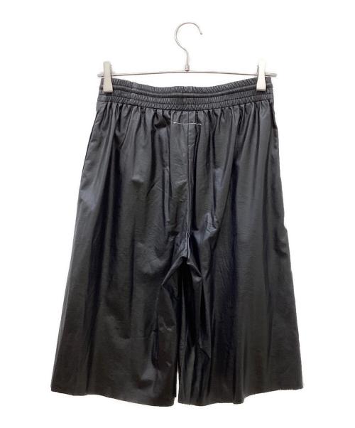 MM6 Maison Margiela（エムエムシックスメゾンマルジェラ）MM6 Maison Margiela (エムエムシックスメゾンマルジェラ) フェイクレザー キュロット ハーフパンツ ブラック サイズ:Sの古着・服飾アイテム