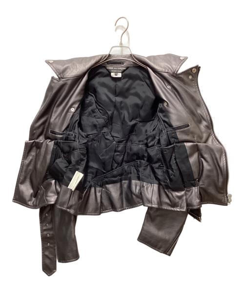 COMME des GARCONS HOMME PLUS（コムデギャルソンオムプリュス）COMME des GARCONS HOMME PLUS (コムデギャルソンオムプリュス) フェイクレザー ライダースジャケット チャコールグレー サイズ:XSの古着・服飾アイテム