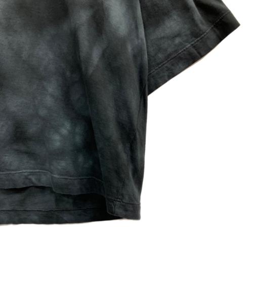 MM6 Maison Margiela（エムエムシックスメゾンマルジェラ）MM6 Maison Margiela (エムエムシックスメゾンマルジェラ) ロゴパッチタイダイ クロップドTシャツ ブラック サイズ:Mの古着・服飾アイテム