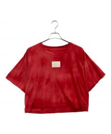 MM6 Maison Margiela（エムエムシックスメゾンマルジェラ）の古着「ロゴパッチタイダイ クロップドTシャツ」｜レッド