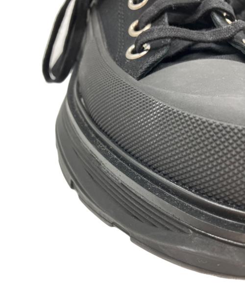 ALEXANDER McQUEEN（アレキサンダーマックイーン）ALEXANDER McQUEEN (アレキサンダーマックイーン) Tread Slick Canvas High-Top Sneakers/トレッド スリック キャンバス ハイトップ スニーカー  ブラック サイズ:39の古着・服飾アイテム