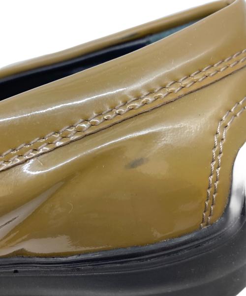 TOD'S（トッズ）TOD'S (トッズ) エナメルシューズ カーキ サイズ:36 1/2の古着・服飾アイテム