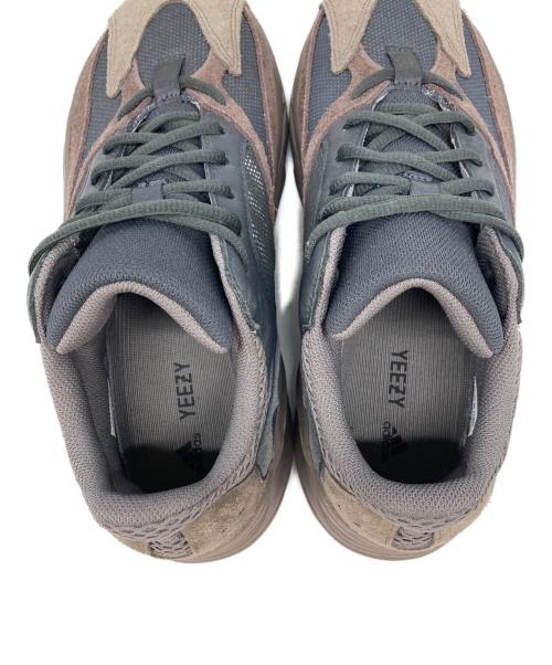 adidas（アディダス）adidas (アディダス) YEEZY BOOST 700 ブラウン サイズ:SIZE 27cmの古着・服飾アイテム