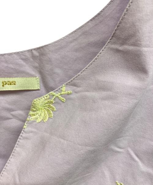 ne quittez pas（ヌキテパ）ne quittez pas (ヌキテパ) Poplin Paisley Embroidery Sleeveless Dress パープル サイズ:Sの古着・服飾アイテム