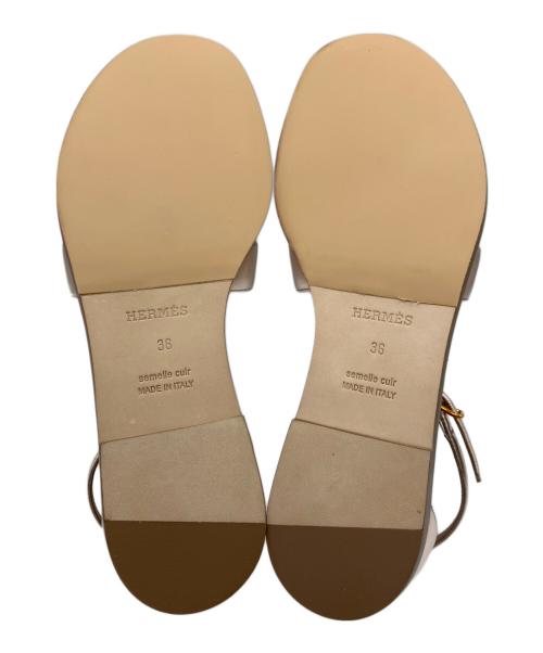 HERMES（エルメス）HERMES (エルメス) サントリーニサンダル ピンクゴールド サイズ:36の古着・服飾アイテム