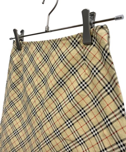 BURBERRY BLUE LABEL（バーバリー ブルー レーベル）BURBERRY BLUE LABEL (バーバリー ブルー レーベル) ノバチェックミニスカート ベージュ サイズ:36の古着・服飾アイテム