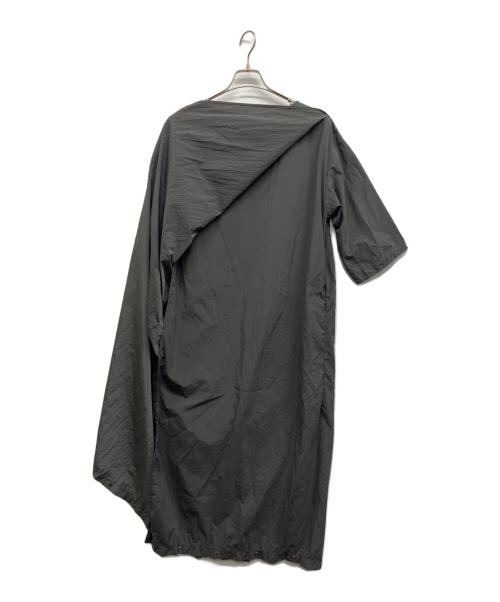 maturely（マチュアリー）maturely (マチュアリー) Nylon and Ripstop Escargot Dress グレー サイズ:Freeの古着・服飾アイテム