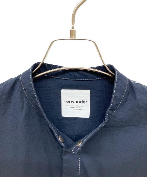 and wander（アンドワンダー）and wander (アンドワンダー) CORDURA typewriter shirt ネイビー サイズ:2の古着・服飾アイテム