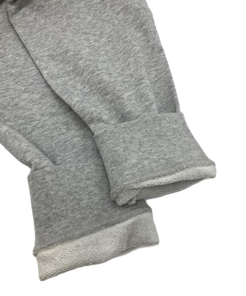 Kate Spade（ケイトスペード）Kate Spade (ケイトスペード) ピーコックフローラルスペードスウェットシャツ　スウェット グレー サイズ:Ｍの古着・服飾アイテム