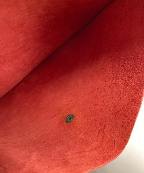 IL BISONTE（イル ビゾンテ）IL BISONTE (イル ビゾンテ) クラッチバッグ レッドの古着・服飾アイテム