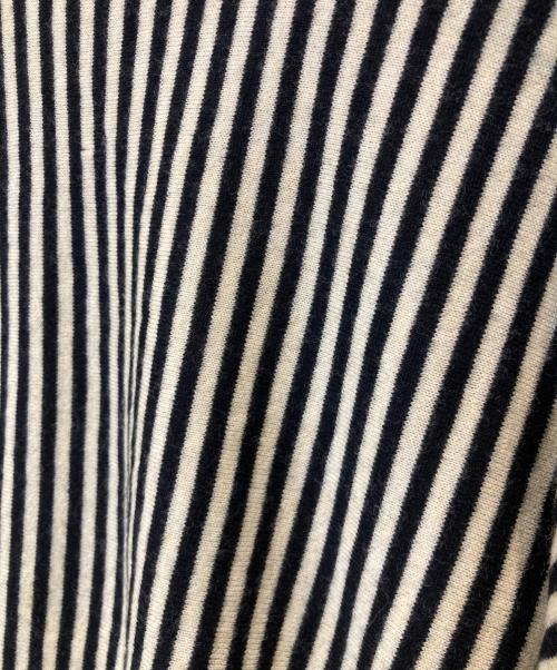 A CCORDION（アコーディオン）A CCORDION (アコーディオン) TUCK PO ブラック×ベージュ サイズ:Mの古着・服飾アイテム