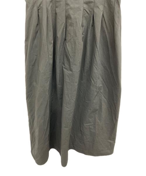 ELENDEEK（エレンディーク）ELENDEEK (エレンディーク) フォルムスリーブウエストタックワンピース ブラック サイズ:02の古着・服飾アイテム