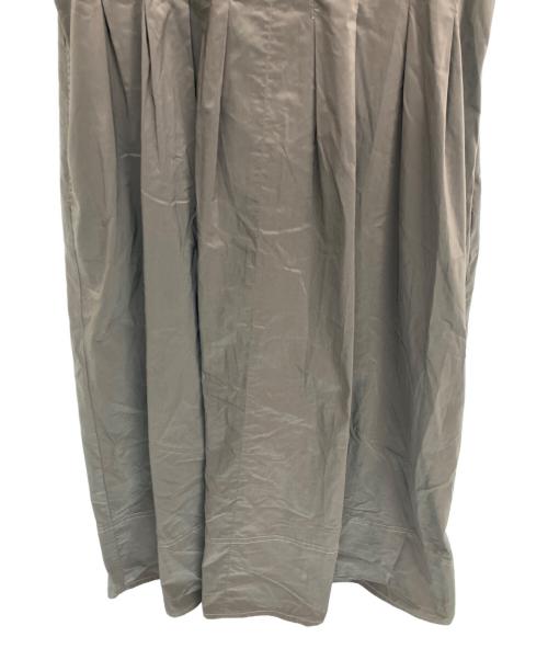 ELENDEEK（エレンディーク）ELENDEEK (エレンディーク) フォルムスリーブウエストタックワンピース ブラウン サイズ:02の古着・服飾アイテム