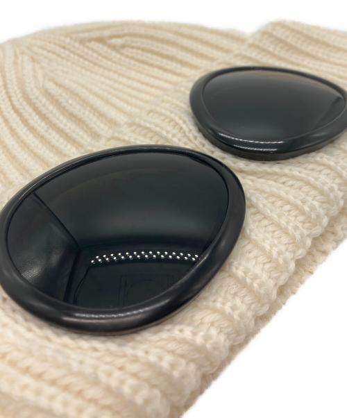 C.P COMPANY（シーピーカンパニー）C.P COMPANY (シーピーカンパニー) GOGGLES KNIT CAP アイボリー サイズ:下記参照の古着・服飾アイテム