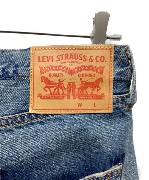 JUNYA WATANABE COMME des GARCONS（(ジュンヤワタナベ コムデギャルソン）JUNYA WATANABE COMME des GARCONS ((ジュンヤワタナベ コムデギャルソン) LEVI'S (リーバイス) デニムパンツ ブルー サイズ:XSの古着・服飾アイテム