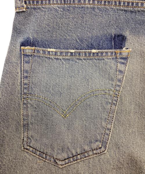 JUNYA WATANABE COMME des GARCONS（(ジュンヤワタナベ コムデギャルソン）JUNYA WATANABE COMME des GARCONS ((ジュンヤワタナベ コムデギャルソン) LEVI'S (リーバイス) デニムパンツ ブルー サイズ:XSの古着・服飾アイテム