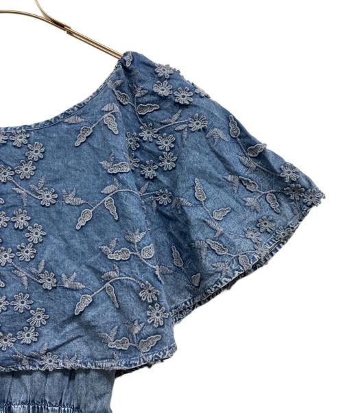 Whim Gazette（ウィムガゼット）Whim Gazette (ウィムガゼット) エンブロイダリージャンプスーツ ブルー サイズ:Free 未使用品の古着・服飾アイテム