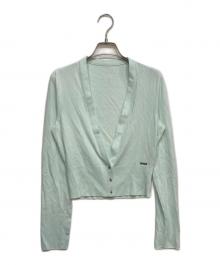 FOXEY NEWYORK（フォクシーニューヨーク）の古着「ロゴプレートVネックカーディガン」｜ブルー