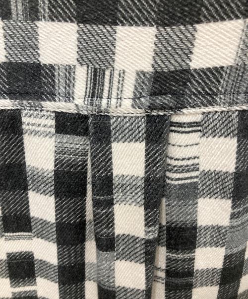 NEON SIGN（ネオンサイン）NEON SIGN (ネオンサイン) Glitch Gingham Wide Shirts ブラック×アイボリー サイズ:48の古着・服飾アイテム