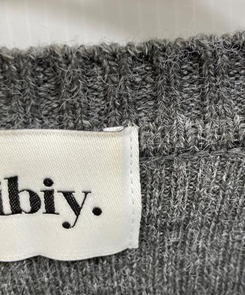 Bibiy.（ビビィ）Bibiy. (ビビィ) FLORENTINA FRILL KNIT グレー サイズ:SIZE Freeの古着・服飾アイテム