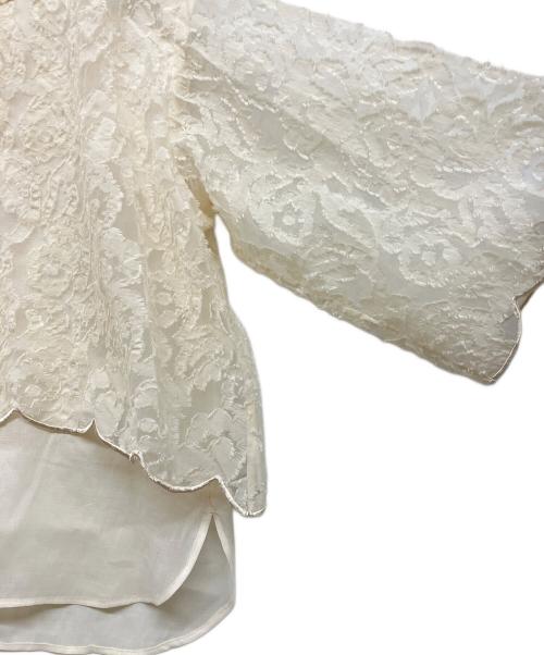 BEARDSLEY（ビアズリー）BEARDSLEY (ビアズリー) カットジャガードレイヤードブラウス アイボリー サイズ:freeの古着・服飾アイテム