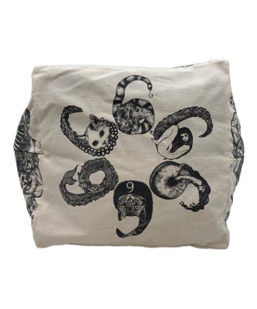 Yuko Higuchi（ユウコ ヒグチ）Yuko Higuchi (ユウコ ヒグチ) ビクトリアントートバッグ ベージュの古着・服飾アイテム