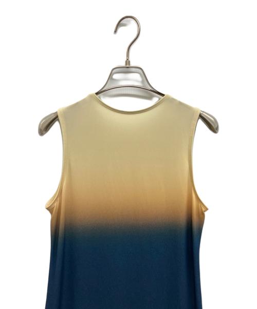 ISSEY MIYAKE（イッセイミヤケ）ISSEY MIYAKE (イッセイミヤケ) LIGHT LEAK ノースリーブワンピース イエロー サイズ:2の古着・服飾アイテム