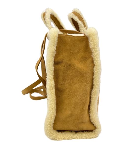 UGG（アグ）UGG (アグ) TELFAR (テルファー) ボア2WAYバッグ ベージュの古着・服飾アイテム
