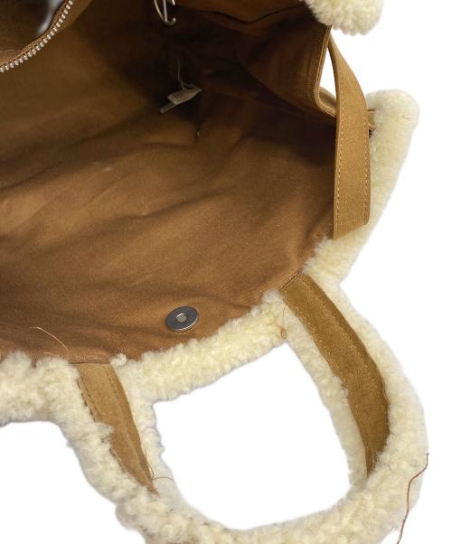 UGG（アグ）UGG (アグ) TELFAR (テルファー) ボア2WAYバッグ ベージュの古着・服飾アイテム
