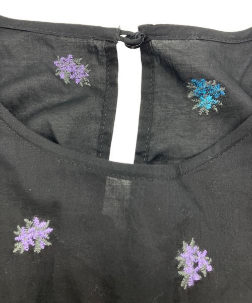 ARPEGE STORY（アルページュストーリー）ARPEGE STORY (アルページュストーリー) 刺繍ワンピース ブラック サイズ:1の古着・服飾アイテム