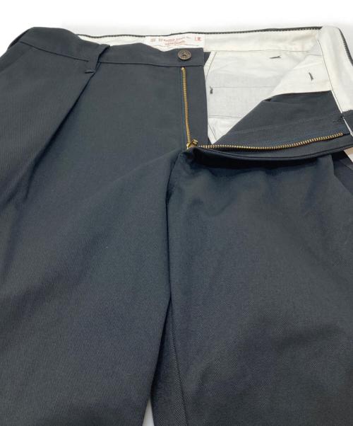 UNIVERSAL OVERALL（ユニバーサルオーバーオール）UNIVERSAL OVERALL (ユニバーサルオーバーオール) JOURNAL STANDARD relume (ジャーナルスタンダード レリューム) 別注 1タック ワイドパンツ　25年モデル チャコールグレー サイズ:L 未使用品の古着・服飾アイテム