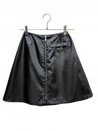 PRADAプラダ）の古着「ジップフレアスカート」｜ブラック