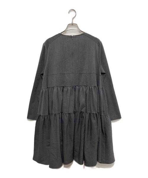 YORI（ヨリ）YORI (ヨリ) ウォームティアードワンピース グレー サイズ:38の古着・服飾アイテム
