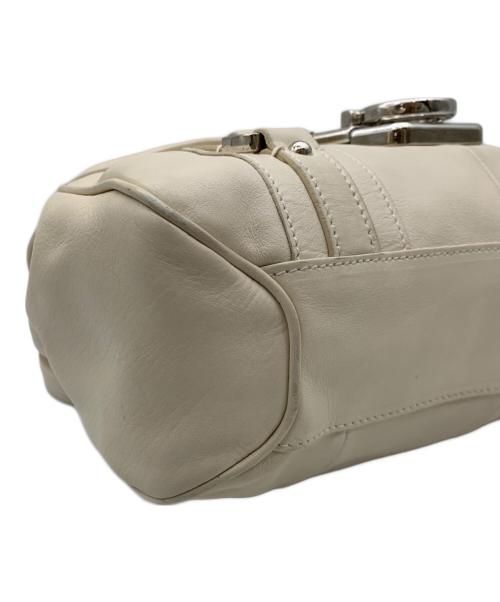 Salvatore Ferragamo（サルヴァトーレ フェラガモ）Salvatore Ferragamo (サルヴァトーレ フェラガモ) ワンショルダーバッグ アイボリーの古着・服飾アイテム