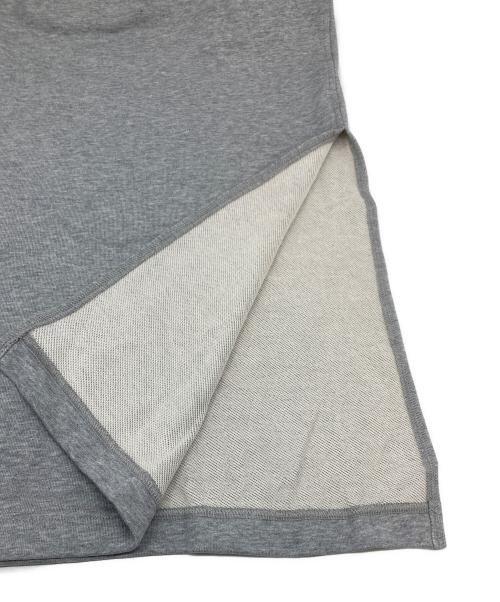 FRAY ID（フレイ アイディー）FRAY ID (フレイ アイディー) スウェットタイトストレートスカート グレー サイズ:FREE 未使用品の古着・服飾アイテム