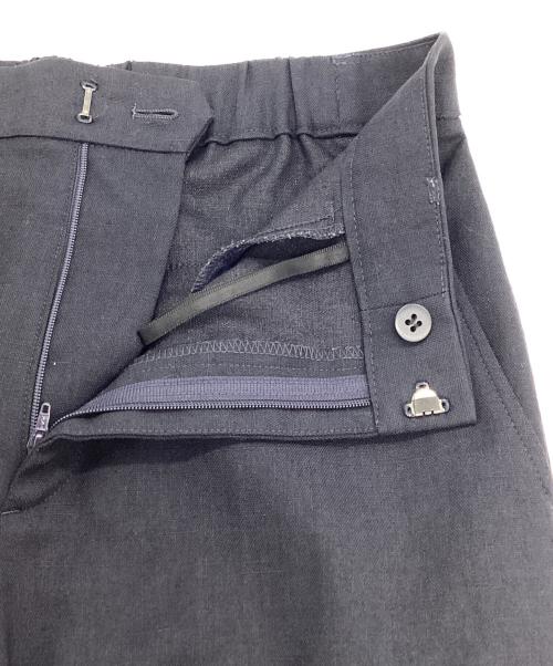 23区（ニジュウサンク）23区 (ニジュウサンク) ストレッチ セミワイド パンツ ネイビー サイズ:36の古着・服飾アイテム