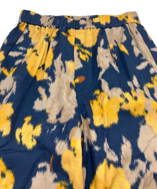 Spick and Span（スピック＆スパン）Spick and Span (スピック＆スパン) ファジーフラワーイージーパンツ ブルー サイズ:36の古着・服飾アイテム