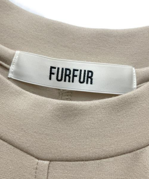 furfur（ファーファー）FURFUR (ファーファー) ロゴ刺繍ノースリワンピース ベージュ サイズ:Freeの古着・服飾アイテム