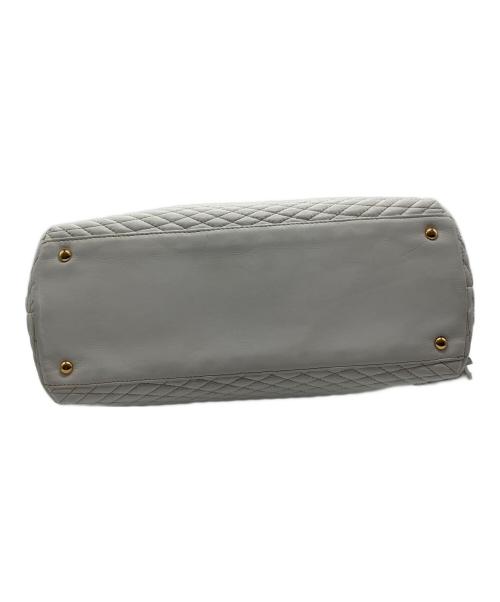 BALLY（バリー）BALLY (バリー) ヴィンテージキルティングバッグ ホワイトの古着・服飾アイテム