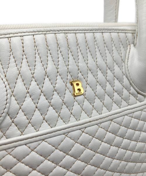 BALLY（バリー）BALLY (バリー) ヴィンテージキルティングバッグ ホワイトの古着・服飾アイテム