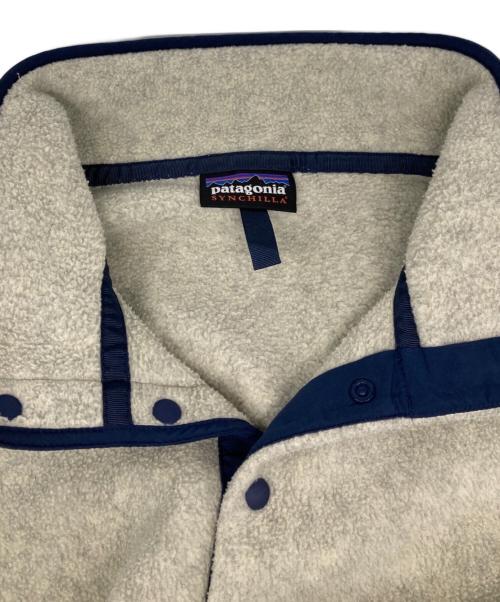 Patagonia（パタゴニア）Patagonia (パタゴニア) ライトウェイト シンチラ スナップT プルオーバー グレー サイズ:不明の古着・服飾アイテム