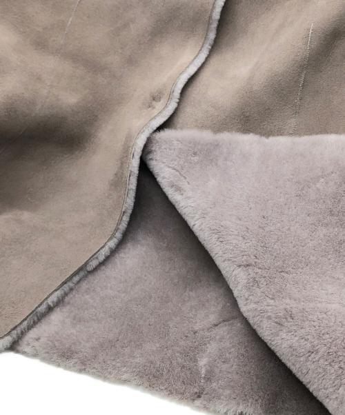 UNITED ARROWS（ユナイテッドアローズ）UNITED ARROWS (ユナイテッドアローズ) リアルムートン ノーカラーコート ベージュ サイズ:40 未使用品の古着・服飾アイテム