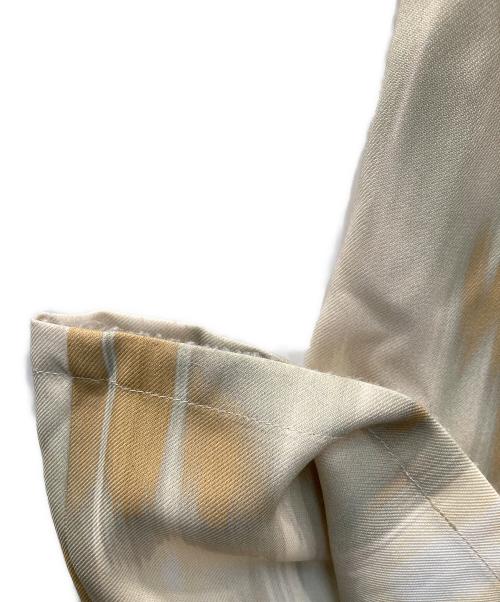 CHICS（CHICS）CHICS (CHICS) PRINT SK ベージュ サイズ:36の古着・服飾アイテム