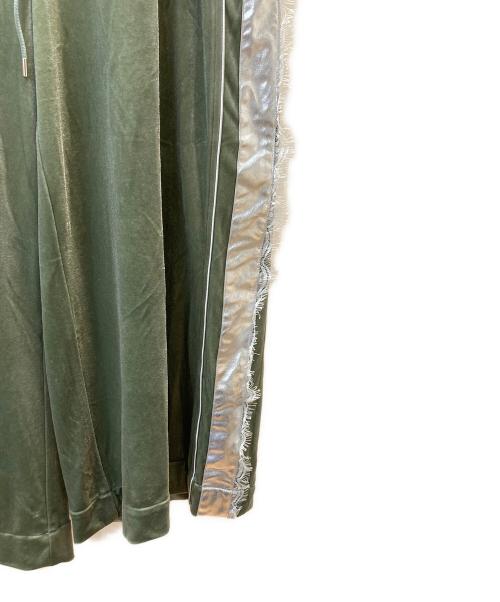 la belle etude（ラベルエチュード）la belle etude (ラベルエチュード) メタリックライン×レースベロアワイドパンツ グリーンの古着・服飾アイテム