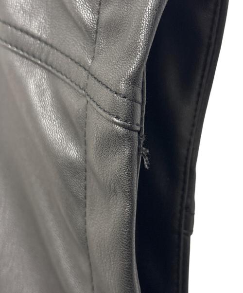 RAY BEAMS（レイ ビームス）RAY BEAMS (レイ ビームス) フェイクレザー フライト ベスト ブラック サイズ:ONE  SIZEの古着・服飾アイテム